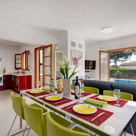 Βίλα Solana By *